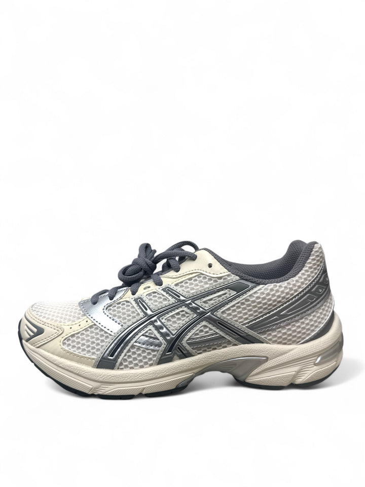 ASICS Gel-1130 running shoes featuring modern cushioning and breathable mesh upper.