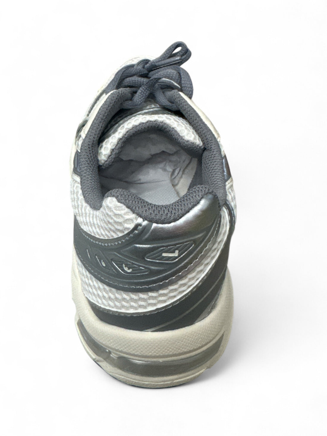 Top view of ASICS Gel-1130 running shoes showcasing modern cushioning and retro design.