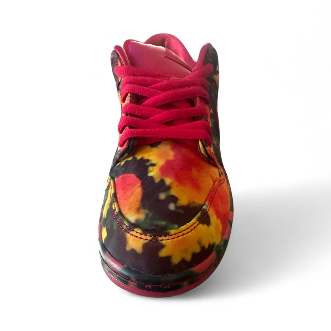 Nike SB Dunk Low The Wizard of Oz Poppy Field